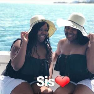 Meet your Posher, Esther